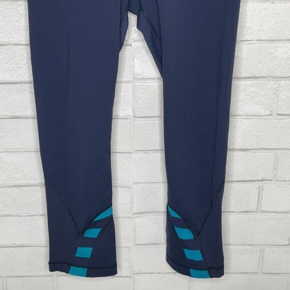 Lululemon Navy Inspire Crop II 22" - Picture 8 of 15